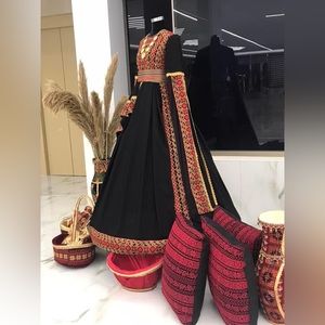 Palestinian thobe embroidery!